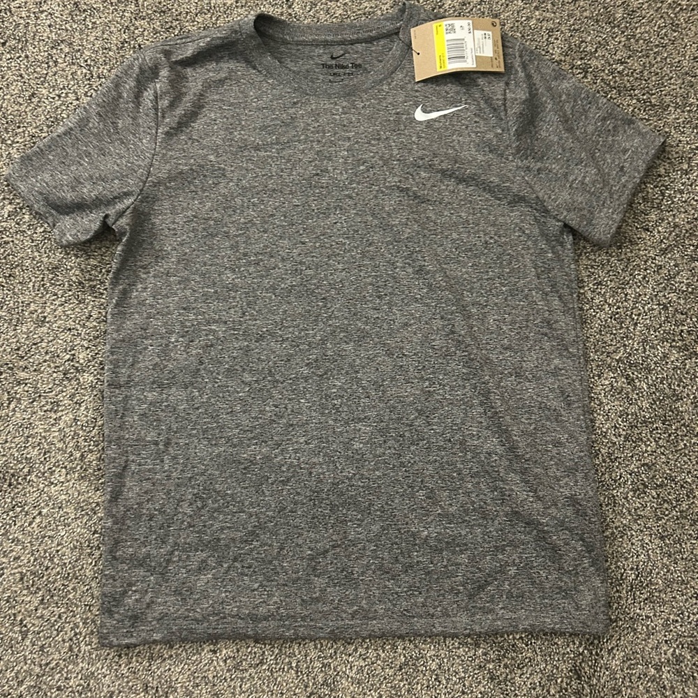 Nike Women’s Heather Gray Short Sleeve Tee